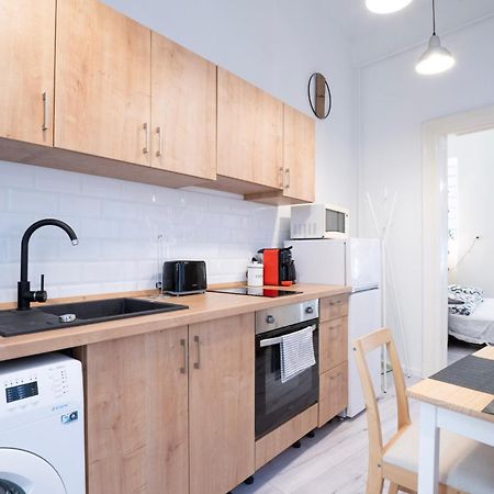 Studio In The Heart Of Party District Ka28 Budapest Luaran gambar